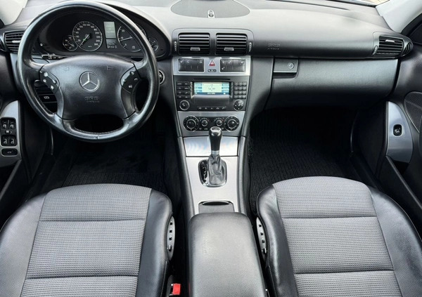 Mercedes-Benz Klasa C cena 19900 przebieg: 164253, rok produkcji 2004 z Nidzica małe 781